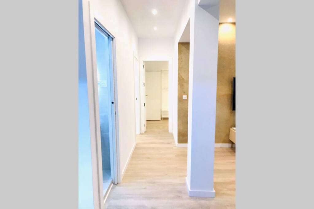 Andalucia I & Balcony By Ele Apartments Malaga Exterior photo